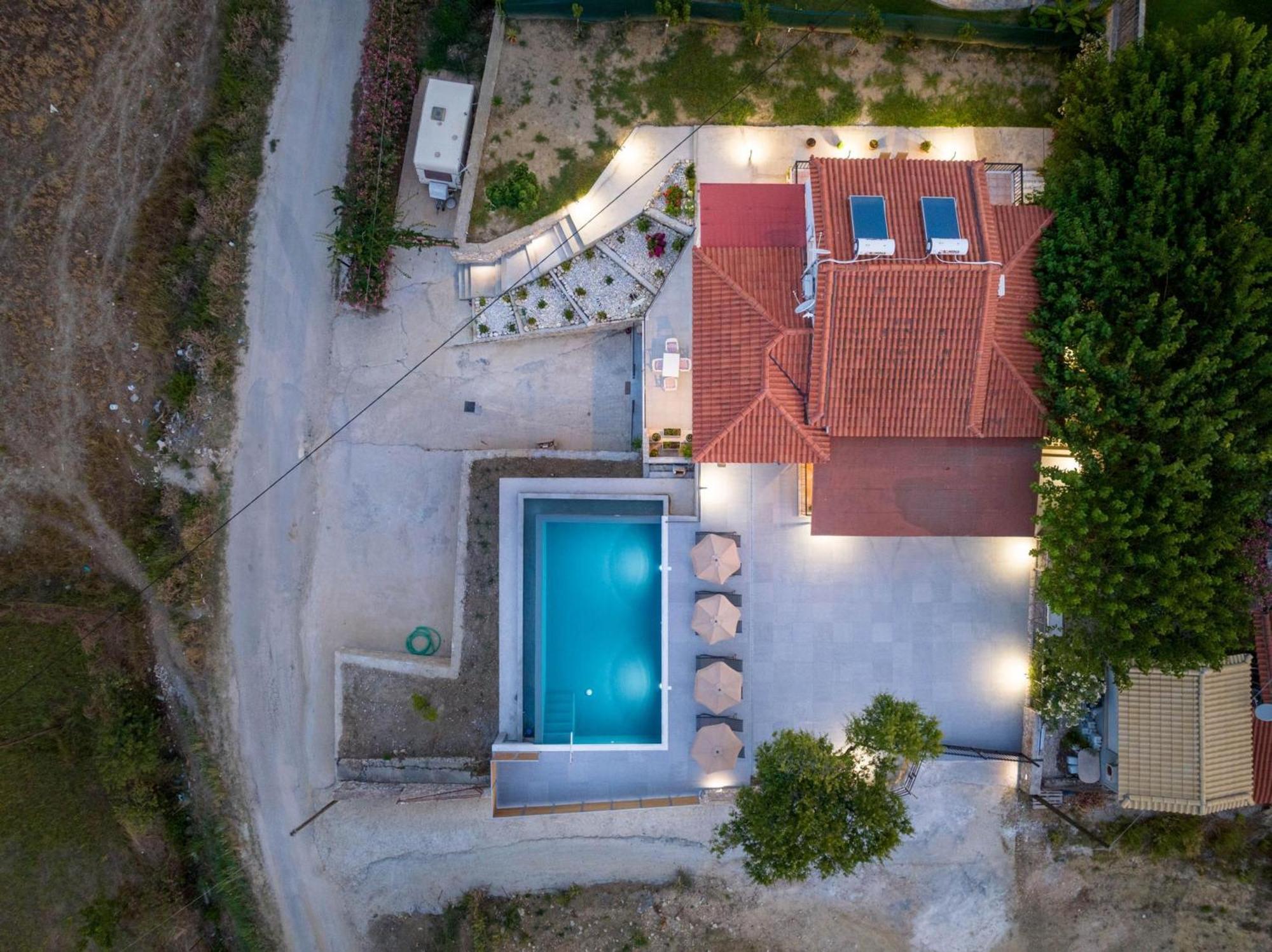 Iphigenia Apartments At กาเตลิออส ภายนอก รูปภาพ