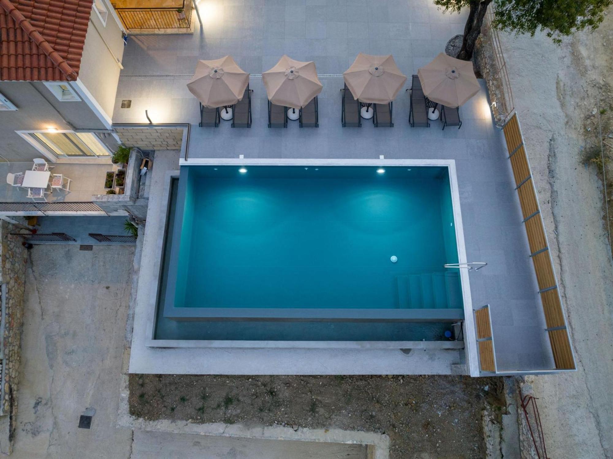 Iphigenia Apartments At กาเตลิออส ภายนอก รูปภาพ